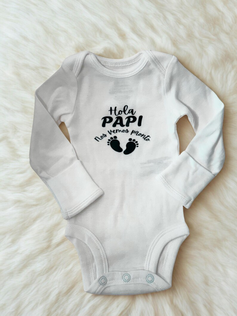 Personalized baby bodysuit